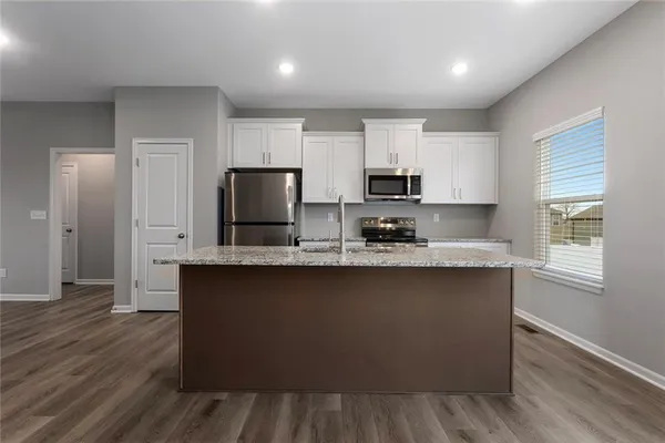 $399,900 | 611 Fall Creek Drive, Belton, MO 64012