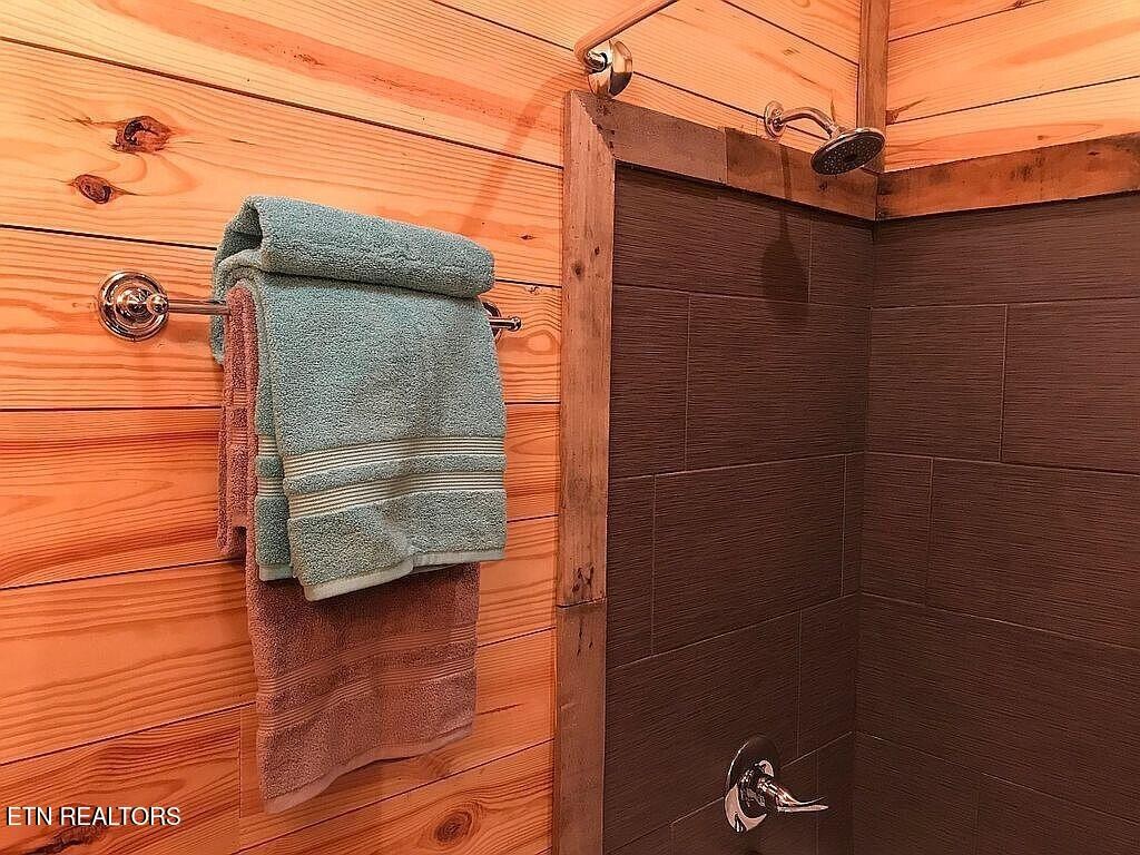 269 Huskey Grove Road Sevierville, TN 37876 - Photo 12 of 43