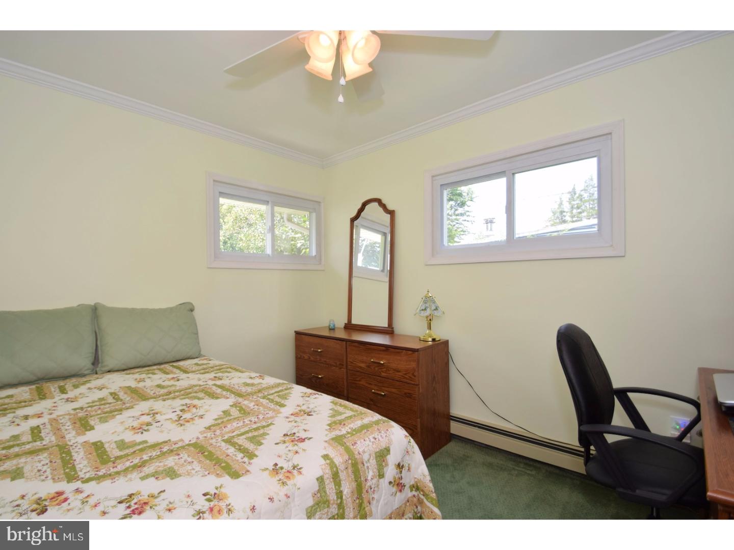 19 Quakeroak Road Levittown, PA 19057 - Photo 12 of 24 Gallery Image 12