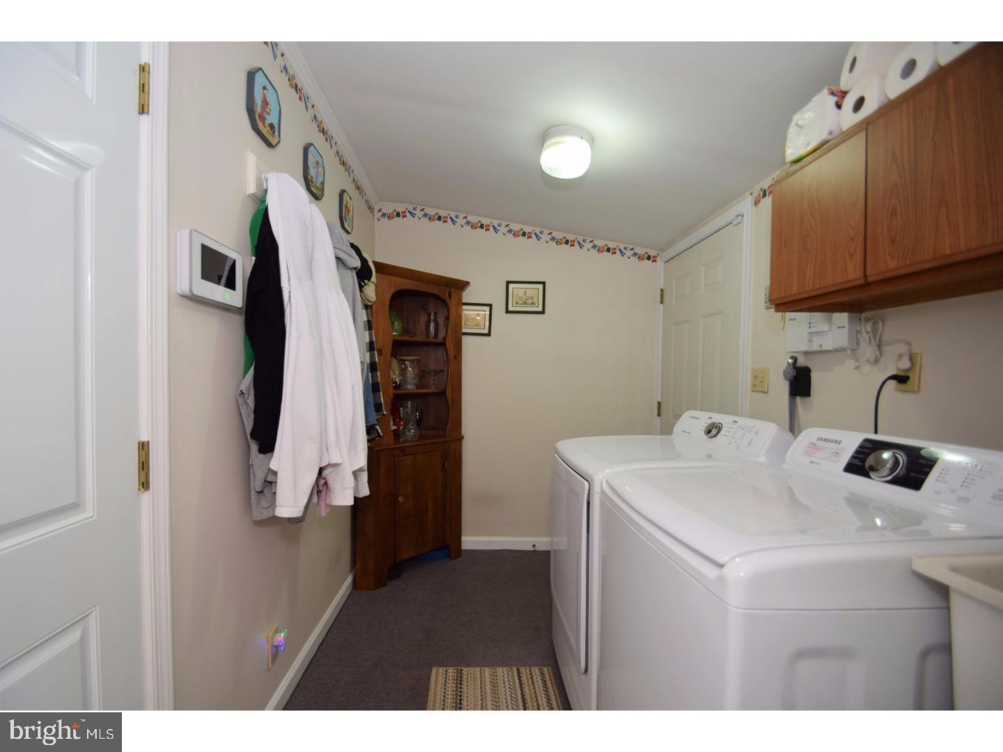 19 Quakeroak Road Levittown, PA 19057 - Photo 17 of 24 Gallery Image 17