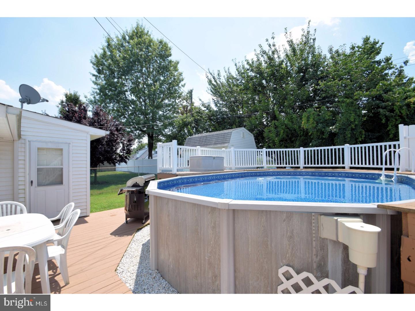 19 Quakeroak Road Levittown, PA 19057 - Photo 20 of 24 Gallery Image 20