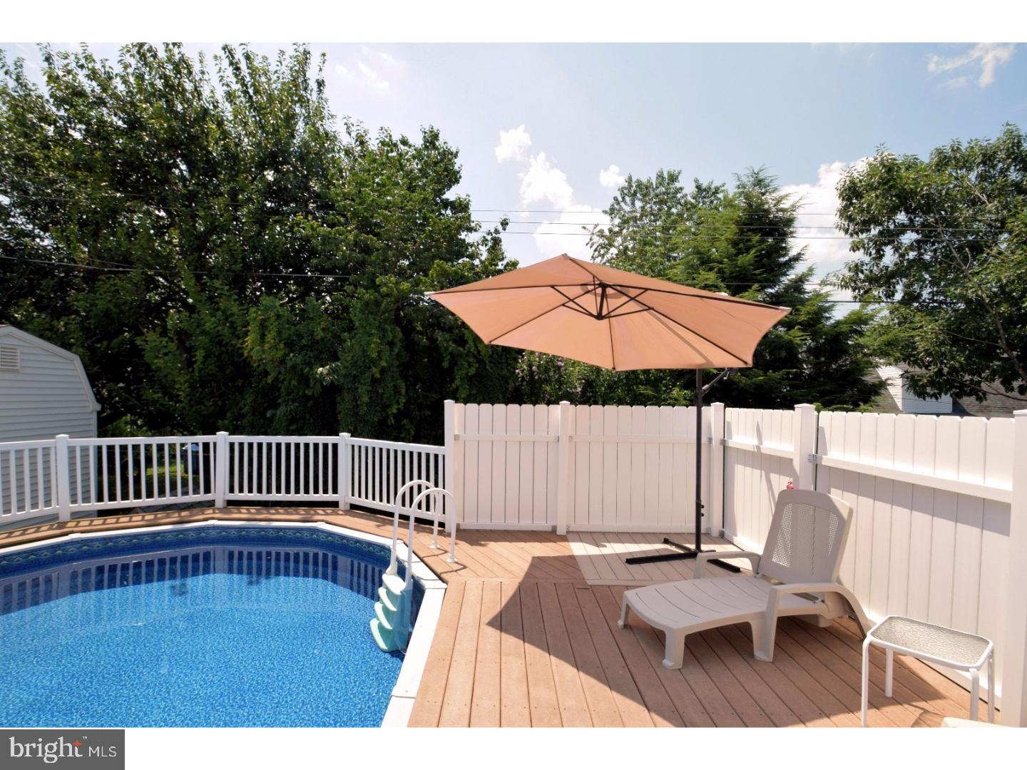 19 Quakeroak Road Levittown, PA 19057 - Photo 21 of 24 Gallery Image 21