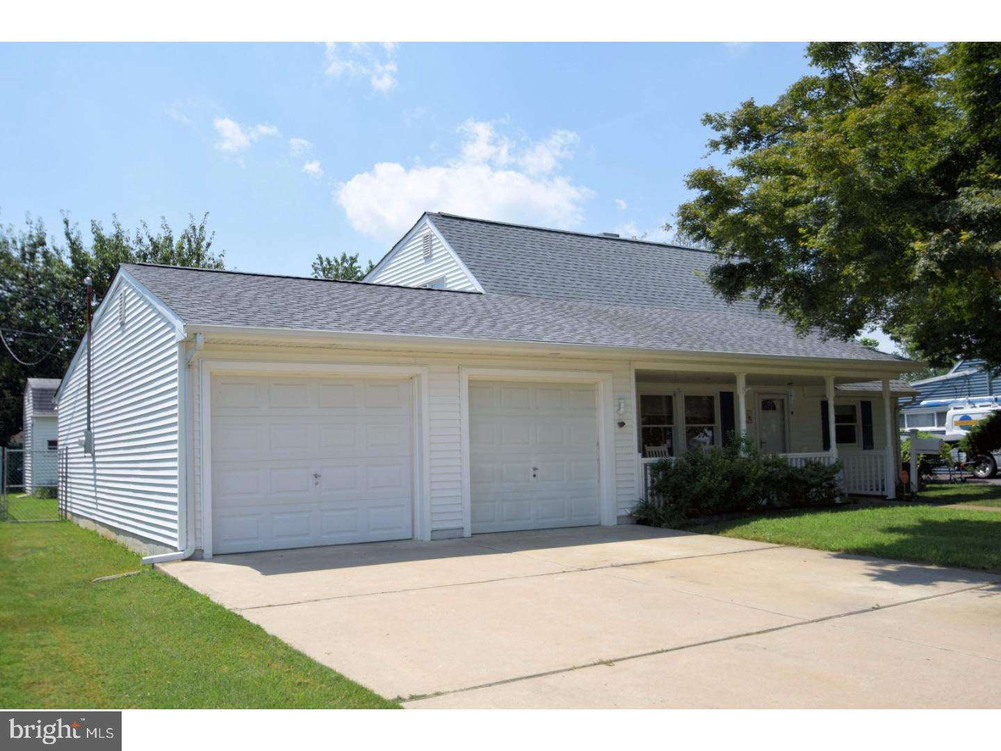 19 Quakeroak Road Levittown, PA 19057 - Photo 23 of 24 Gallery Image 23
