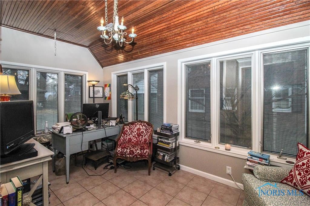 3751 Brookside Road Toledo, OH 43606 - Photo 11 of 48 Gallery Image 11