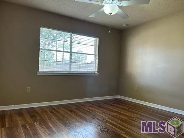 $2,000 | 6147 Petersburg Drive, Baton Rouge, LA 70817
