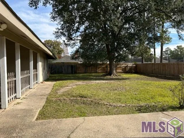 $2,000 | 6147 Petersburg Drive, Baton Rouge, LA 70817