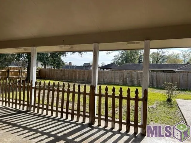 $2,000 | 6147 Petersburg Drive, Baton Rouge, LA 70817