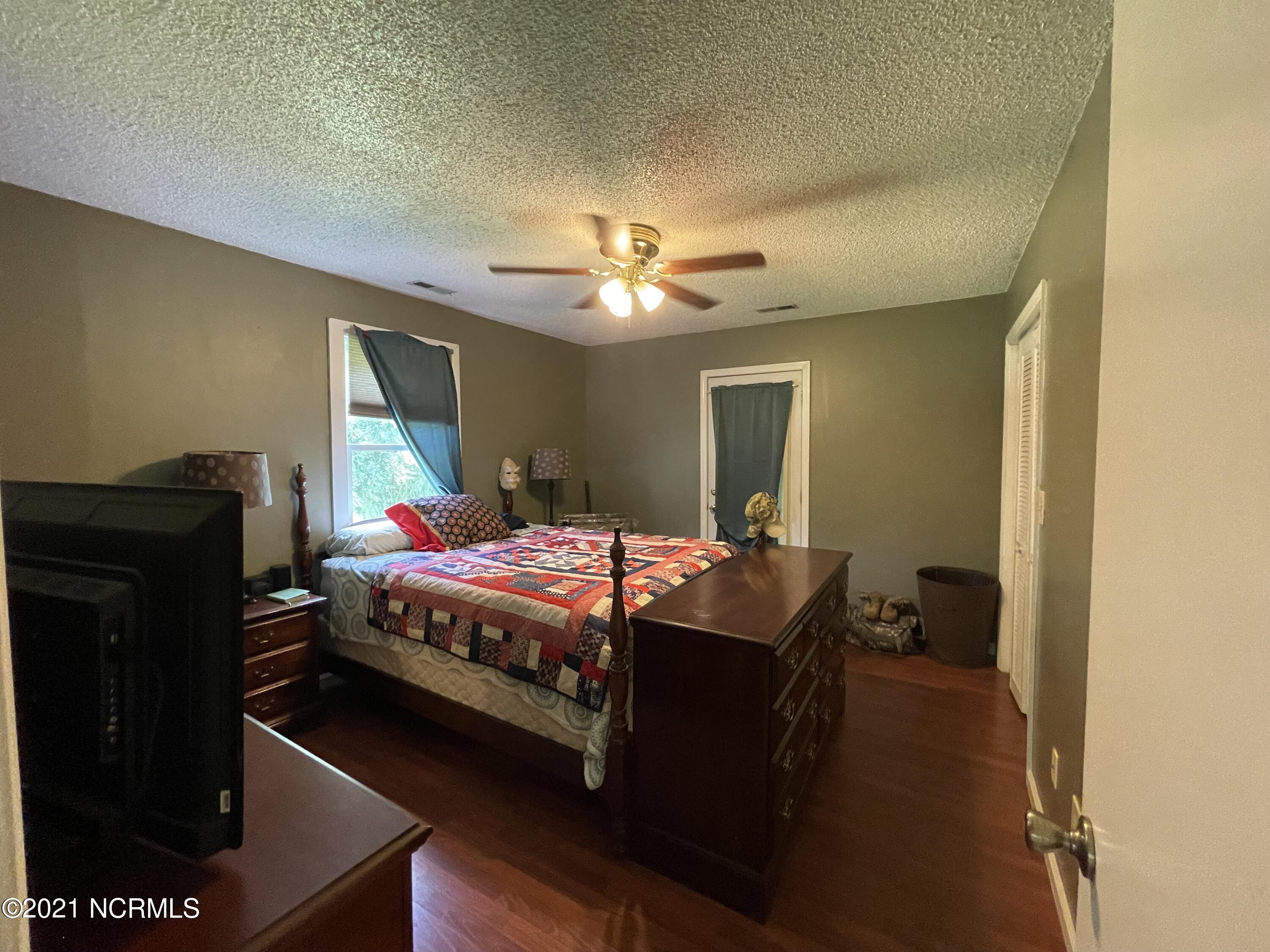 916 Fire Tower Road Jacksonville, NC 28540 - Photo 14 of 20 Master Bedroom
