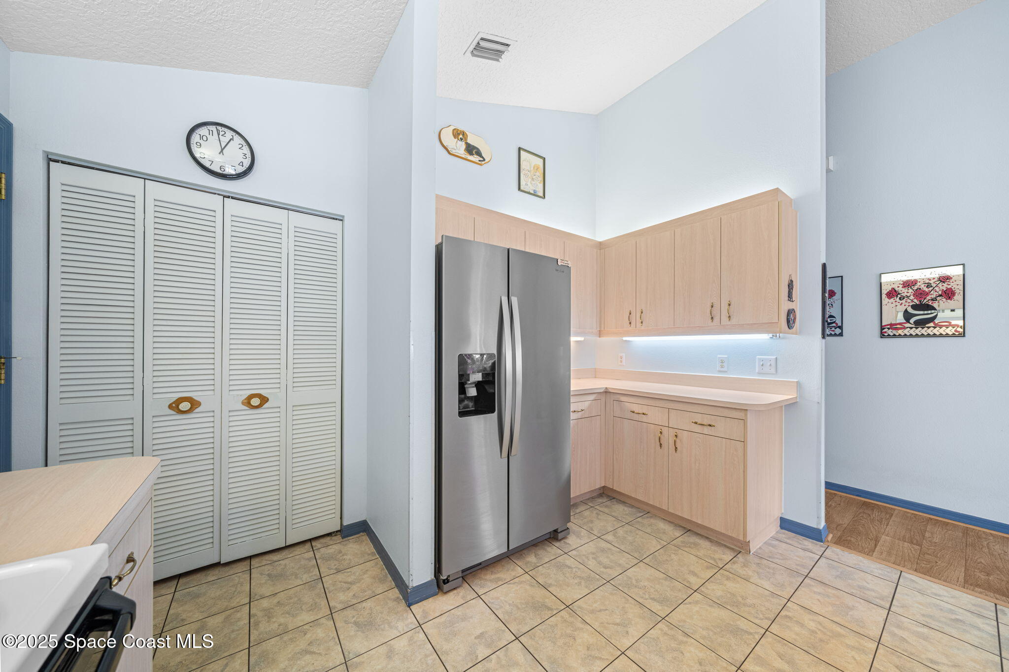 3847 Town Square Boulevard, Unit 30 Melbourne, FL 32901 - Photo 20 of 36 a view of a hallway to rooms