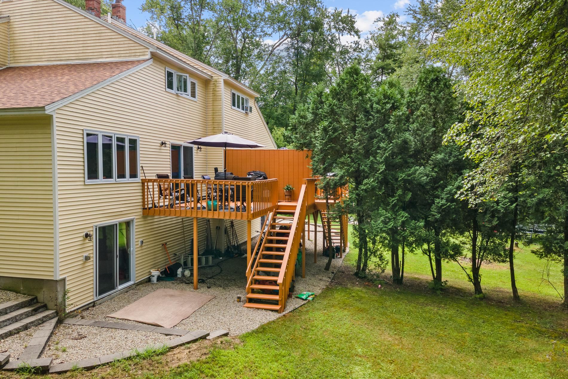 56 Ledge Road Hudson, NH 03051 - Photo 24 of 38 Gallery Image 24