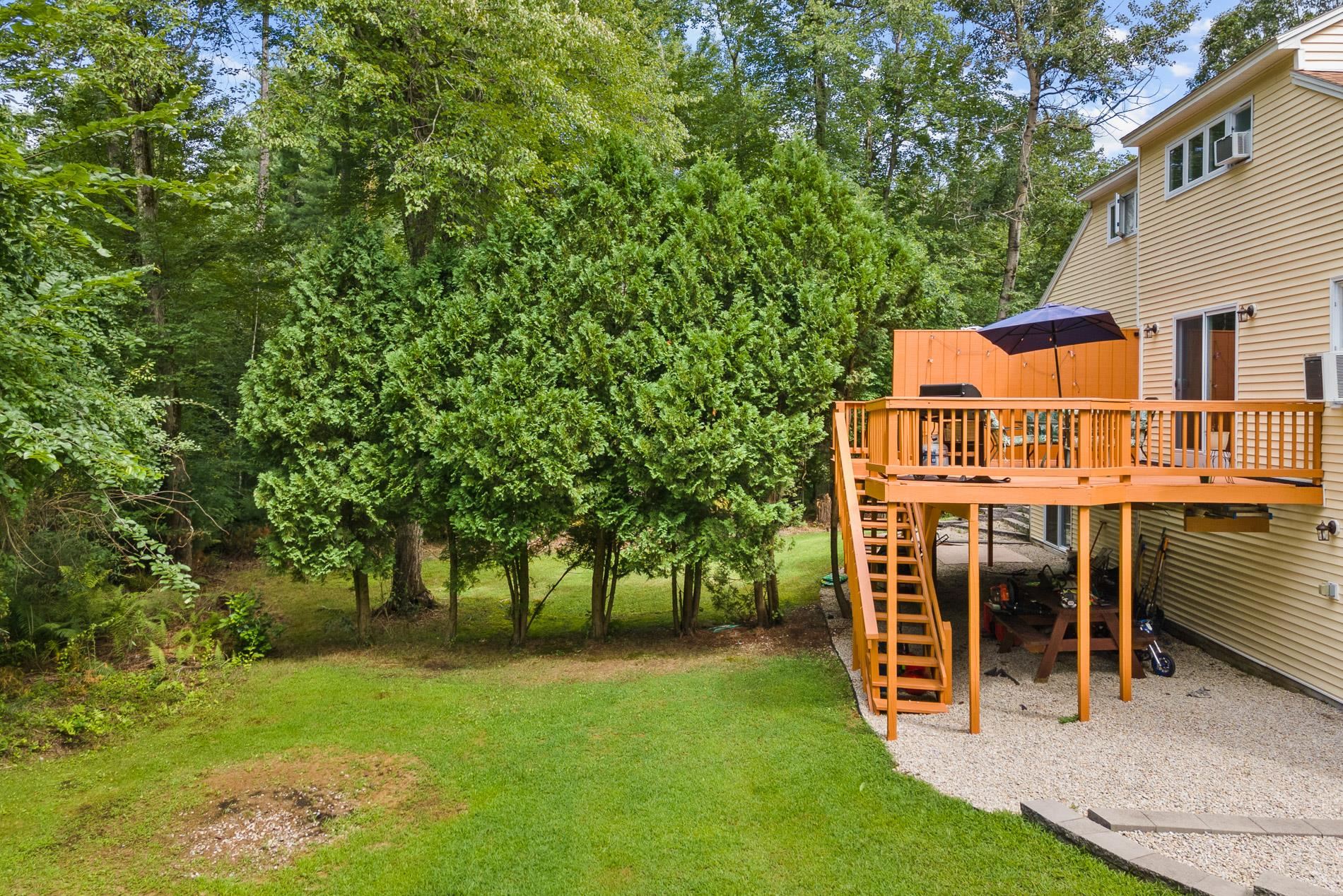 56 Ledge Road Hudson, NH 03051 - Photo 27 of 38 Gallery Image 27