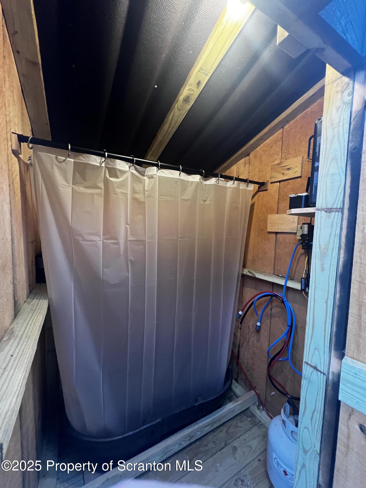 706 Pine Mill Road Equinunk, PA 18417 - Photo 11 of 14 a view of entryway