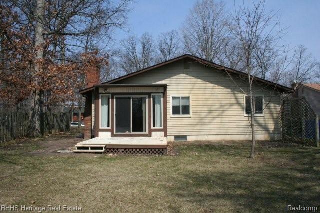1540 Remsing Street Hartland, MI 48353 - Photo 3 of 17 Back of House