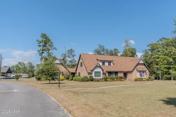 $525,000 | 1154 10th Avenue, Graceville, FL 32440