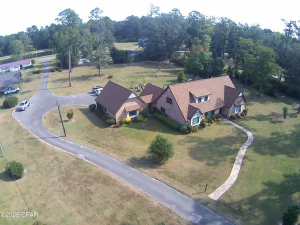 $525,000 | 1154 10th Avenue, Graceville, FL 32440