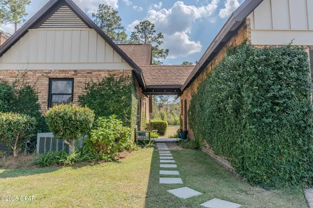 $540,000 | 1154 10th Avenue, Graceville, FL 32440