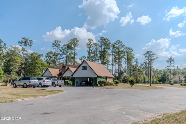$540,000 | 1154 10th Avenue, Graceville, FL 32440