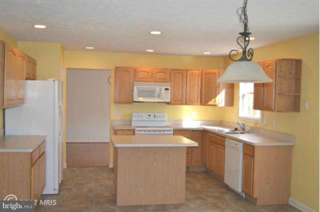 46813 Bryan Road Lexington Park, MD 20653 - Photo 7 of 23 Kitchen