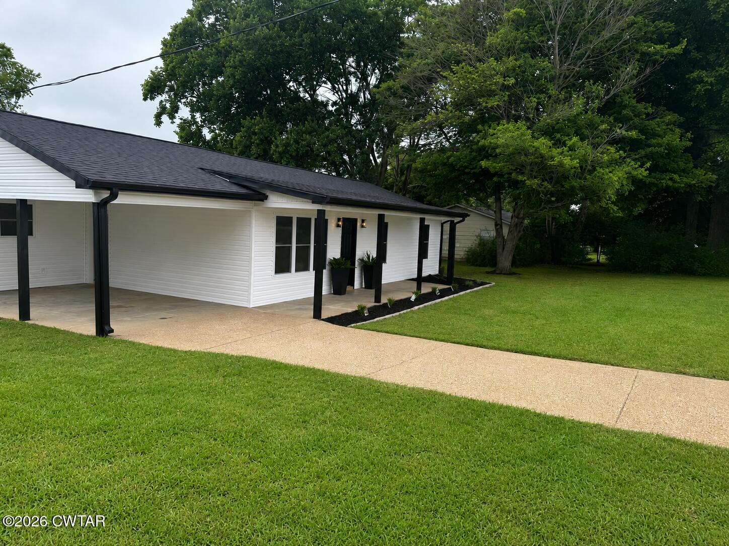 5654 Cole Street McKenzie, TN 38201 - Photo 4 of 7 0A48E70A-0712-45E4-AE63-82E83AB12C79