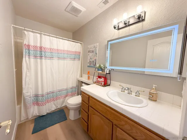 $3,500 | 1457 Fallsview Place, Escondido, CA 92027