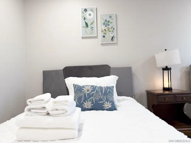 $3,500 | 1457 Fallsview Place, Escondido, CA 92027