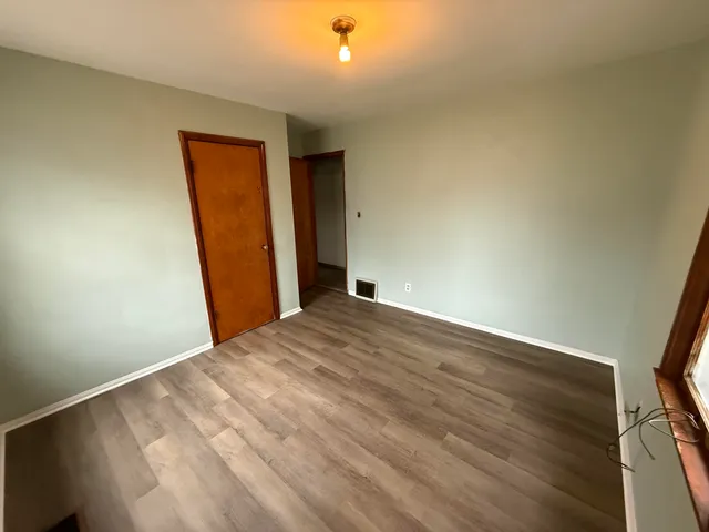 $259,900 | 99 Vander Veen Avenue, Holland, MI 49424