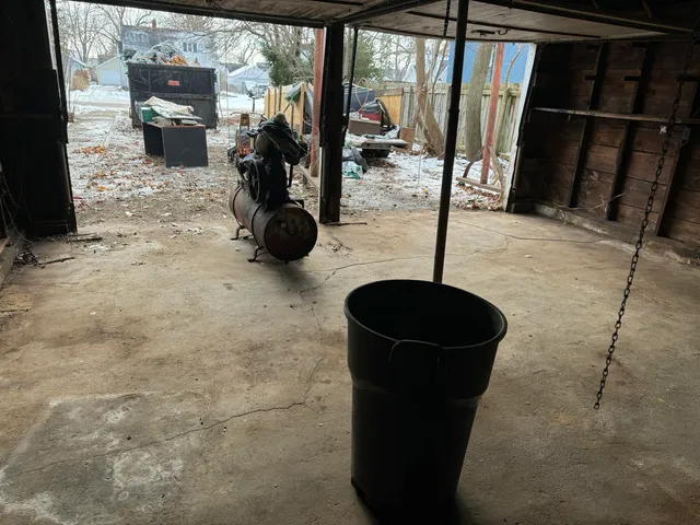 $259,900 | 99 Vander Veen Avenue, Holland, MI 49424