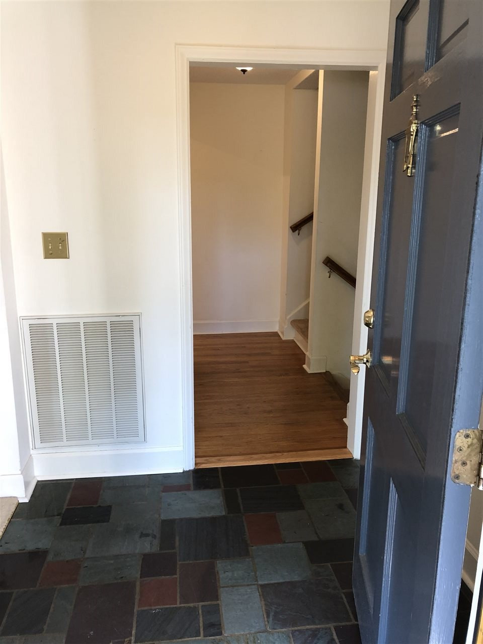 709 Dartmouth Road Raleigh, NC 27609 - Photo 4 of 25 709 Dartmouth - Entry Foyer with Slate and Hardwoods