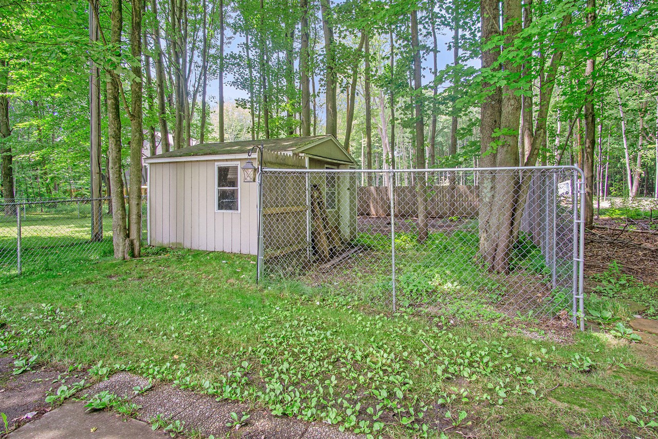 18501 148th Avenue Spring Lake, MI 49456 - Photo 22 of 33