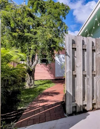 $3,600 | 2611 Northeast 20th Street, Pompano Beach, FL 33062