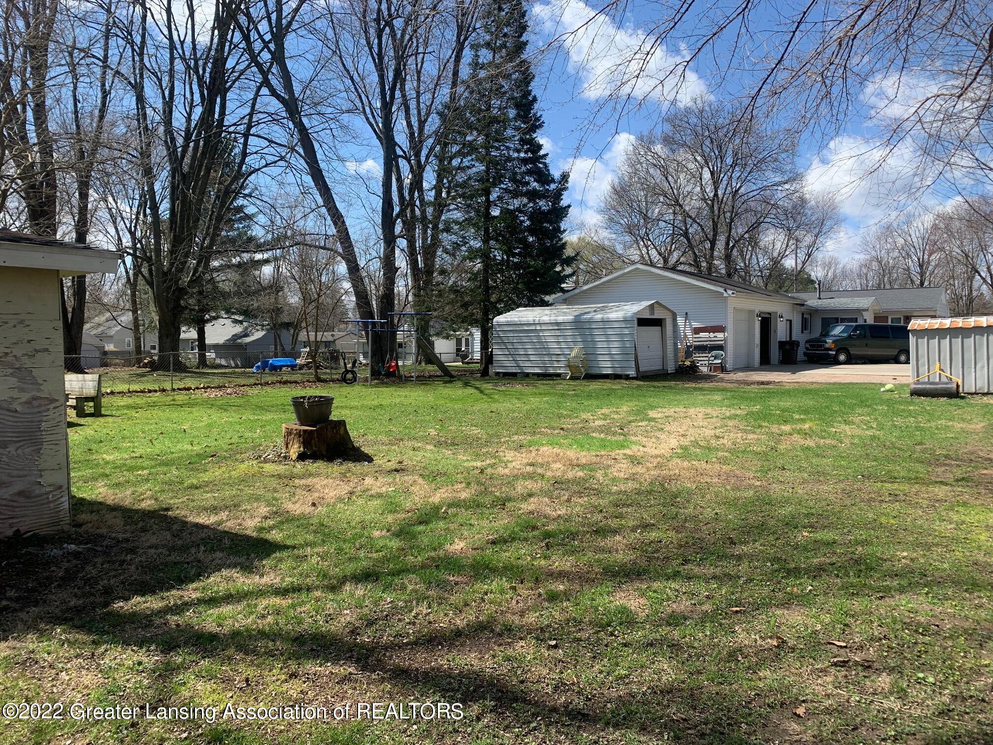 6223 Cooper Road Lansing, MI 48911 - Photo 7 of 8 image (7)