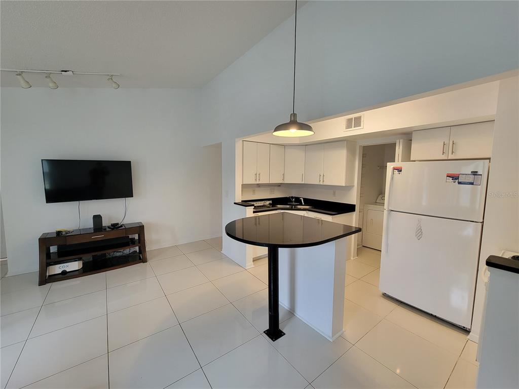 2601 Southwest Archer Road, Unit 302 Gainesville, FL 32608 - Photo 2 of 12