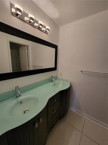 $1,300 | 2601 Southwest Archer Road, Unit 302, Gainesville, FL 32608