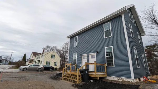$2,050 | 20 Wallace Court, Laconia, NH 03246