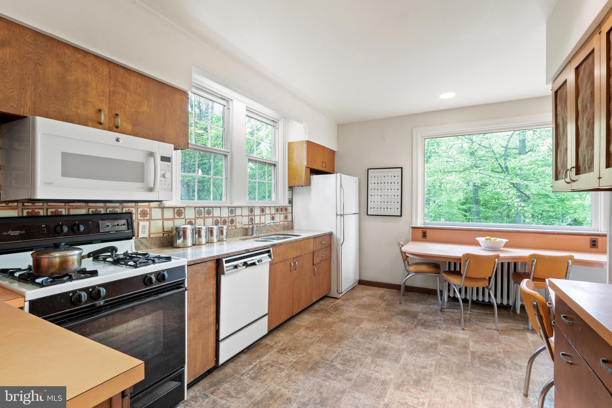 141 Hewett Road Wyncote, PA 19095 - Photo 11 of 41