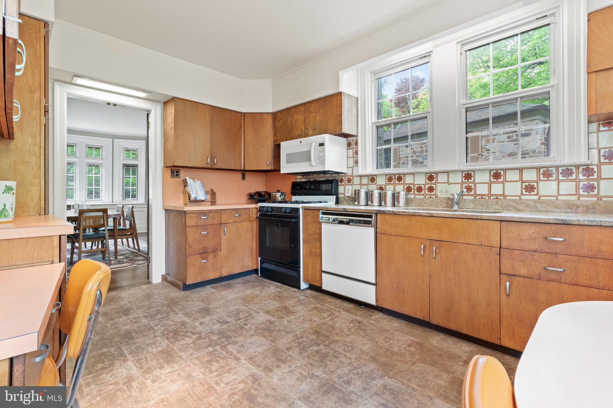 141 Hewett Road Wyncote, PA 19095 - Photo 14 of 41