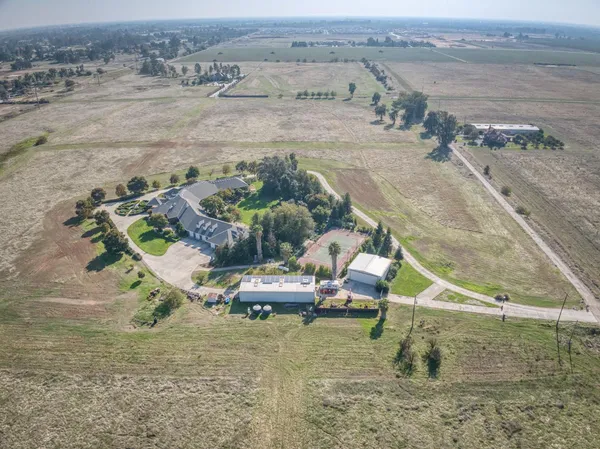 $11,400,000 | 4715 East Copper Avenue, Clovis, CA 93619