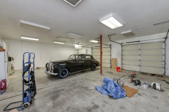 $12,835,500 | 4715 East Copper Avenue, Clovis, CA 93619