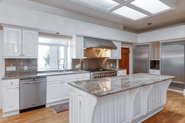 $12,835,500 | 4715 East Copper Avenue, Clovis, CA 93619