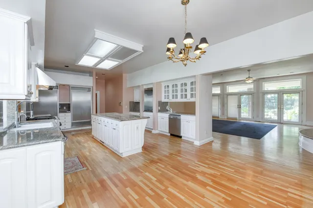 $12,835,500 | 4715 East Copper Avenue, Clovis, CA 93619