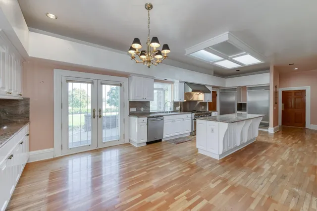 $12,835,500 | 4715 East Copper Avenue, Clovis, CA 93619