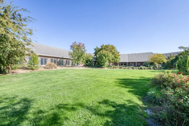 $12,835,500 | 4715 East Copper Avenue, Clovis, CA 93619