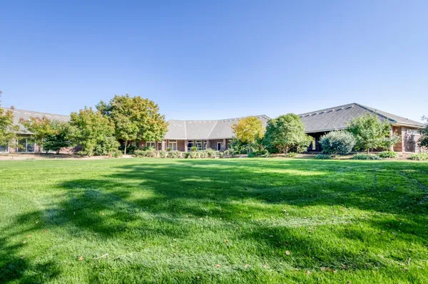 $11,400,000 | 4715 East Copper Avenue, Clovis, CA 93619