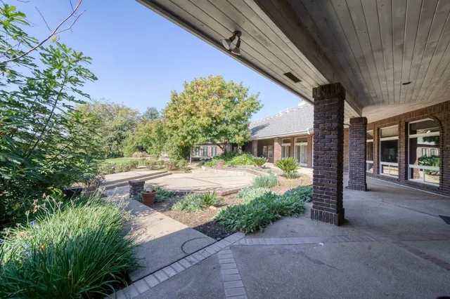 $12,835,500 | 4715 East Copper Avenue, Clovis, CA 93619