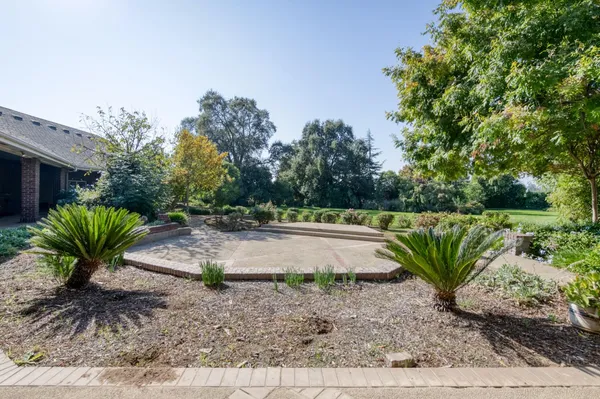 $11,400,000 | 4715 East Copper Avenue, Clovis, CA 93619