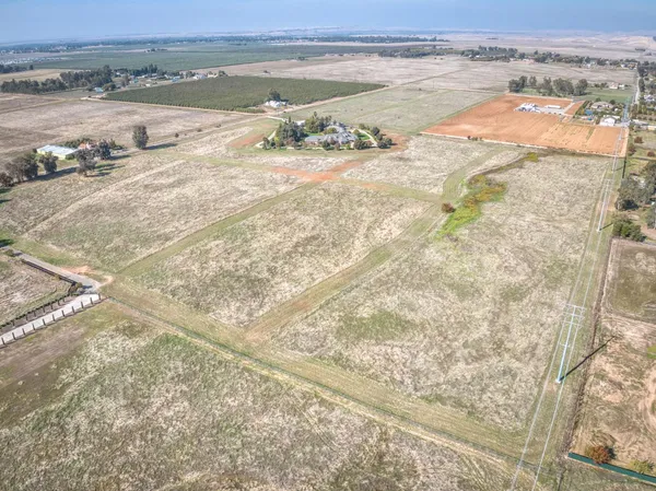 $11,400,000 | 4715 East Copper Avenue, Clovis, CA 93619