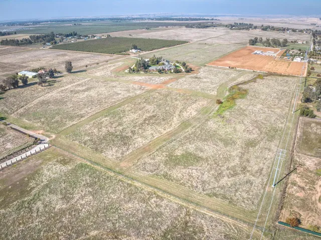 $12,835,500 | 4715 East Copper Avenue, Clovis, CA 93619