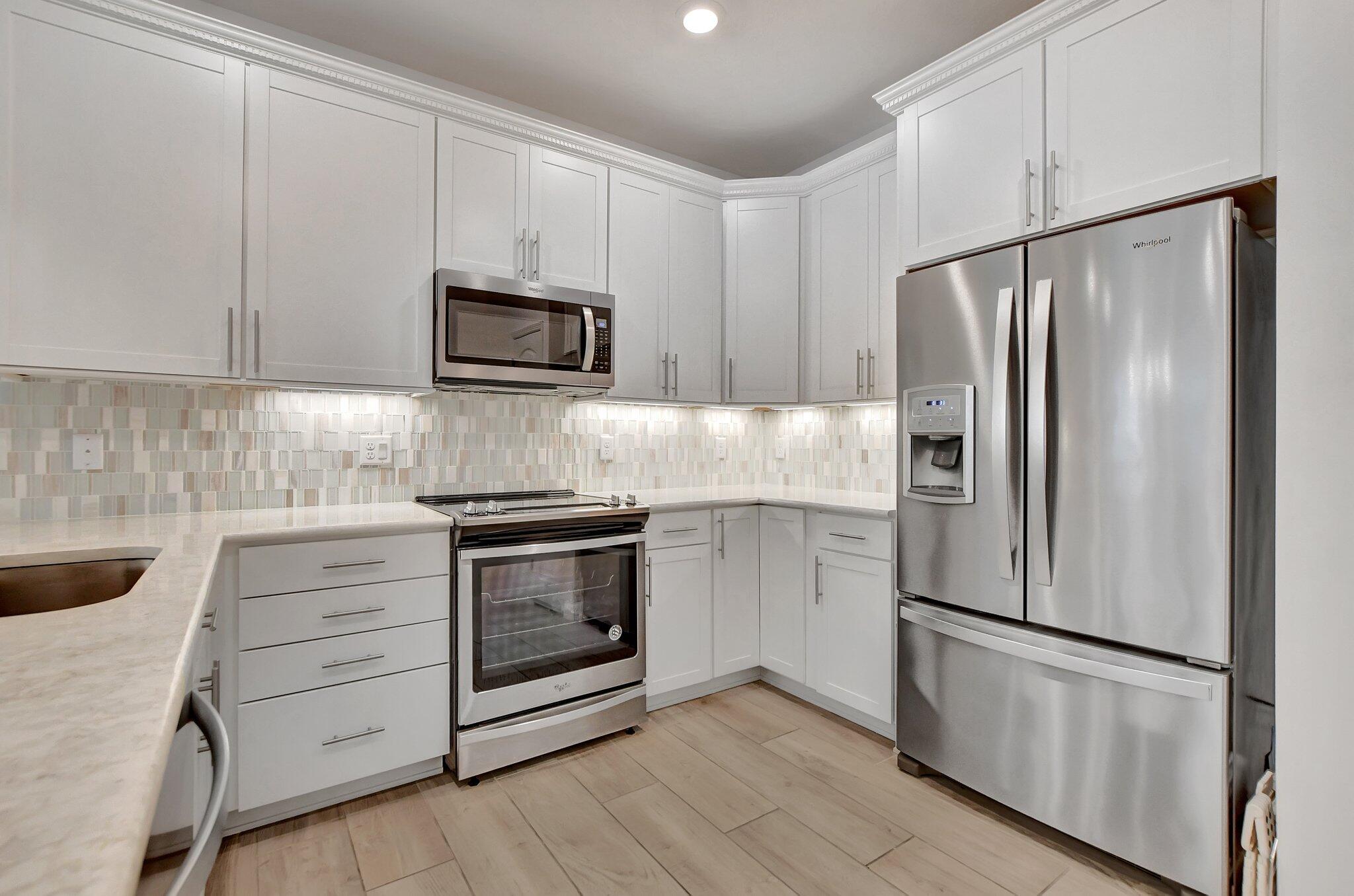 9201 Passiflora Way, Unit 101 Boca Raton, FL 33428 - Photo 2 of 33 Kitchen2