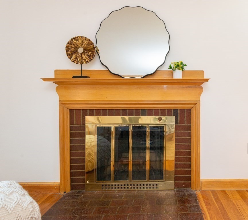 9 Linnea Lane Reading, MA 01867 - Photo 4 of 33 a front view of a house with garden