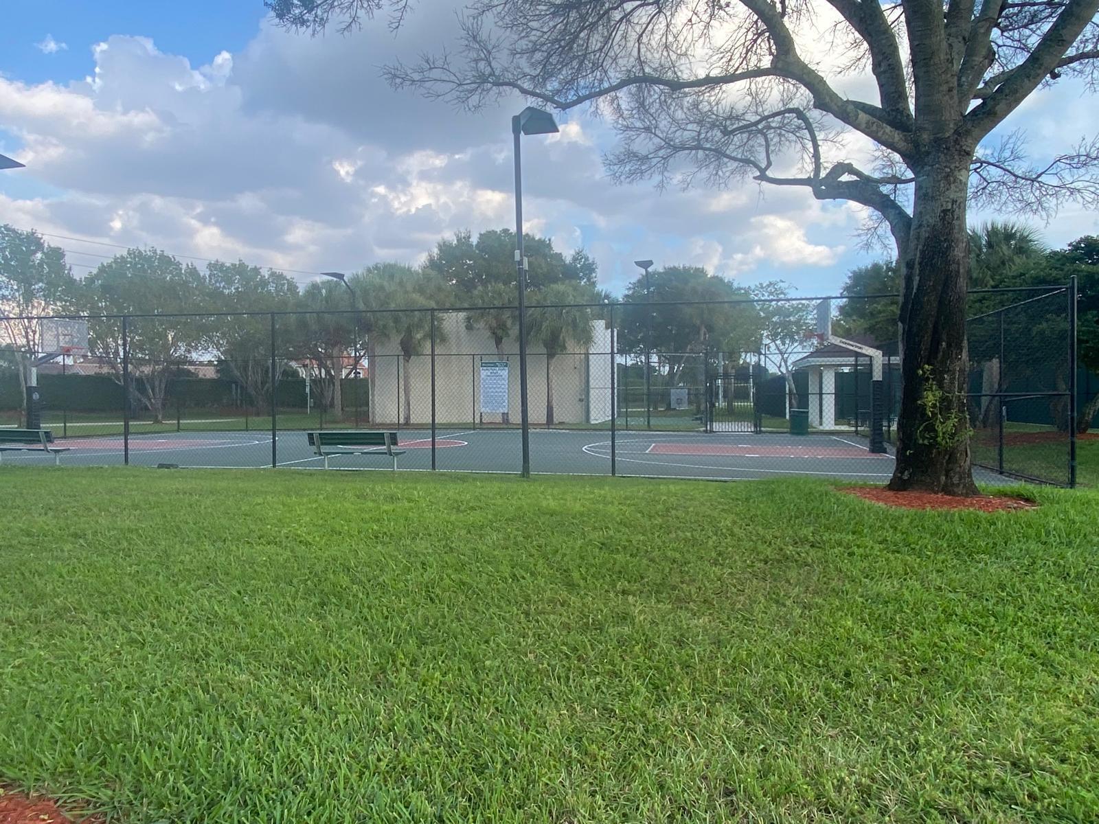 19002 Cloud Lake Circle Boca Raton, FL 33496 - Photo 44 of 51 Club House Baketball I